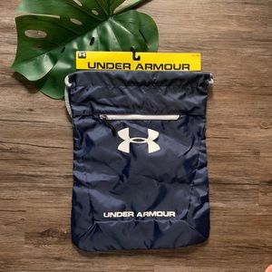 NWT Navy / White Under Armour sack pack!